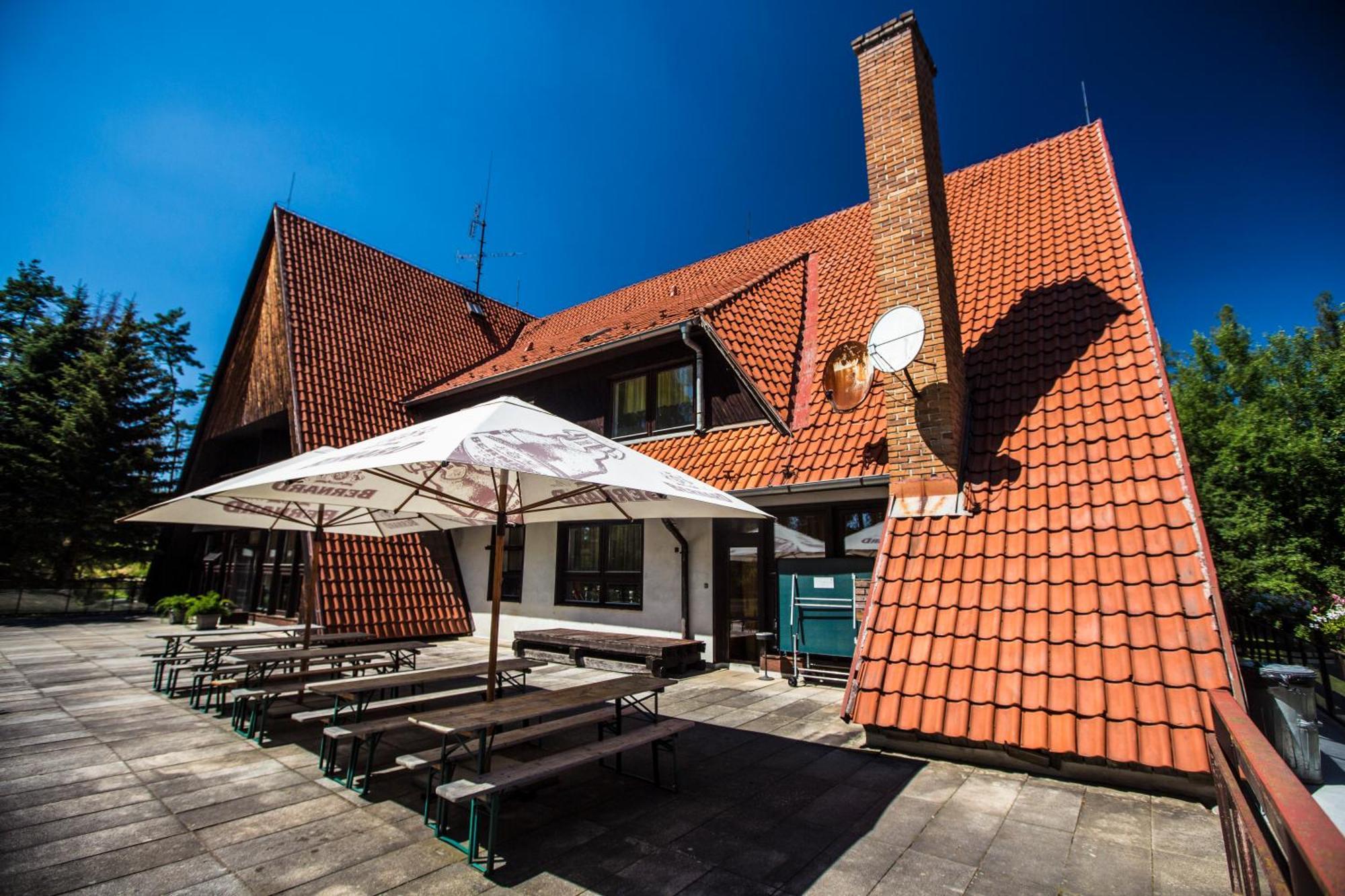Rekreacni Zarizeni Trnavka Hotel Zeliv Exterior photo